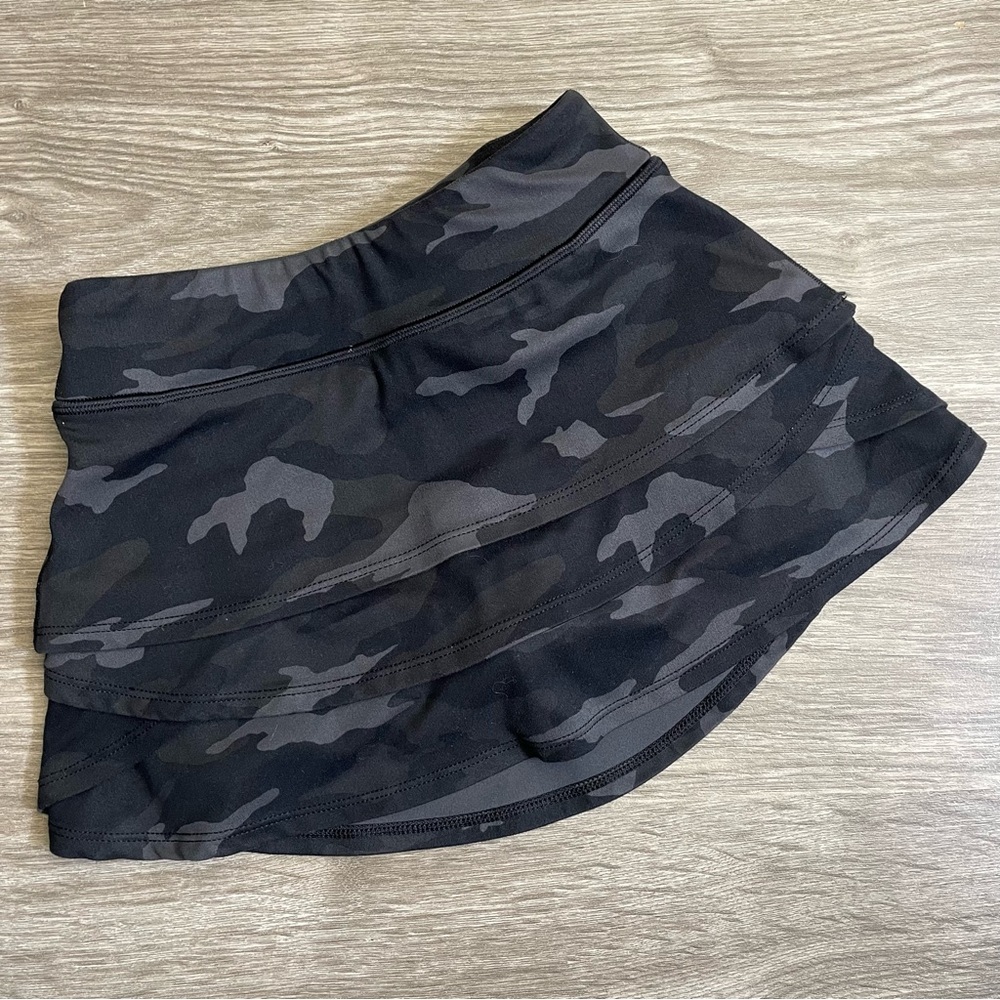 Athleta Girl Black Camo Lux Print Swing Skort Size 6